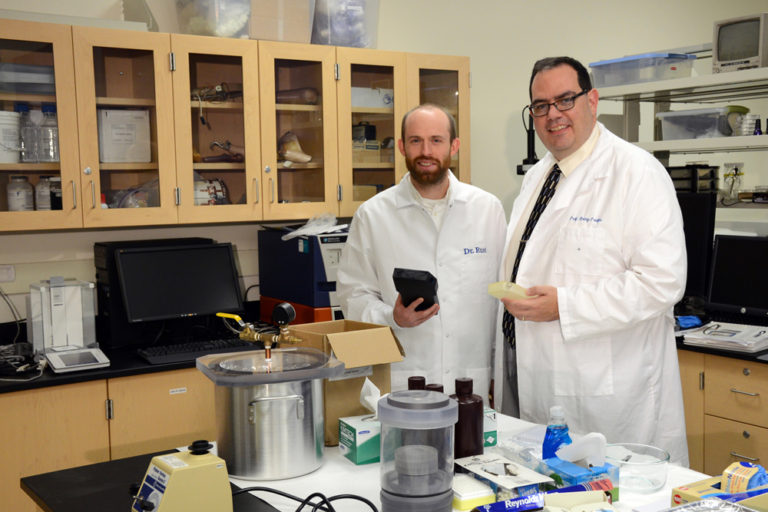 Pain Free Blood Glucose Monitoring Device Developed